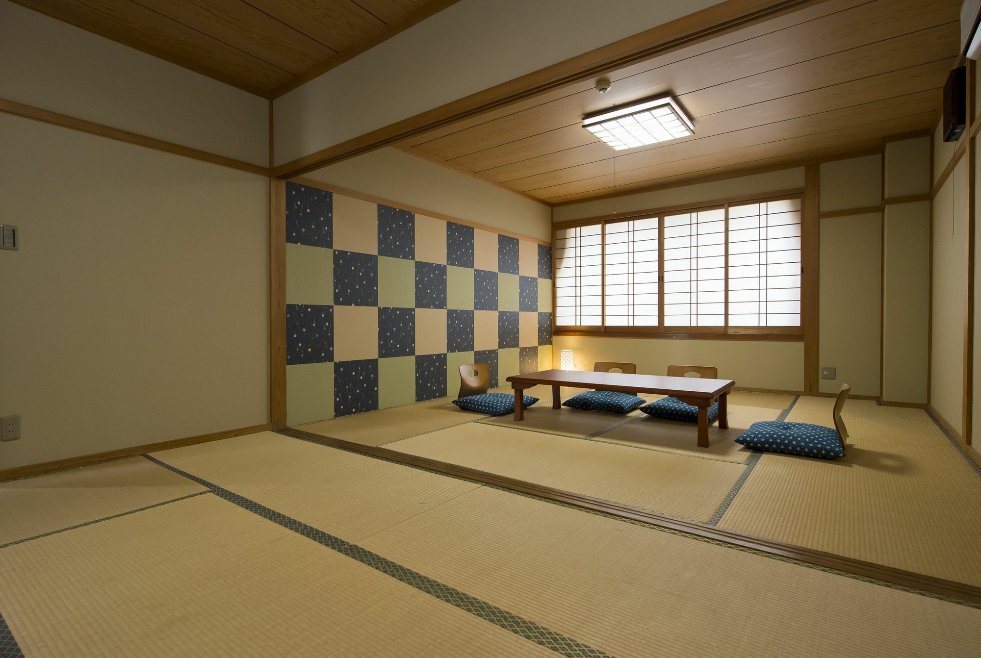 Green House Hiroshima Buitenkant foto